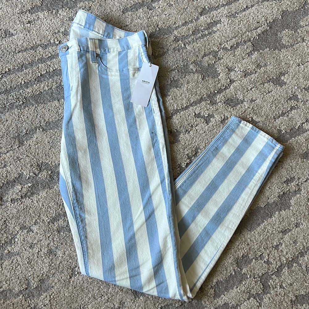 HUDSON women's blue and white striped Krista super skinny jeans. Size 29